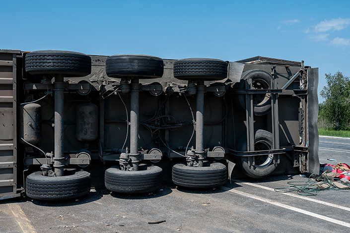 A commercial truck accident attorney handles truck accidents.